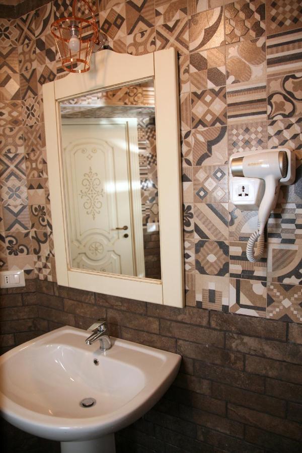 ナポリ Gold94 Bed & Breakfast エクステリア 写真