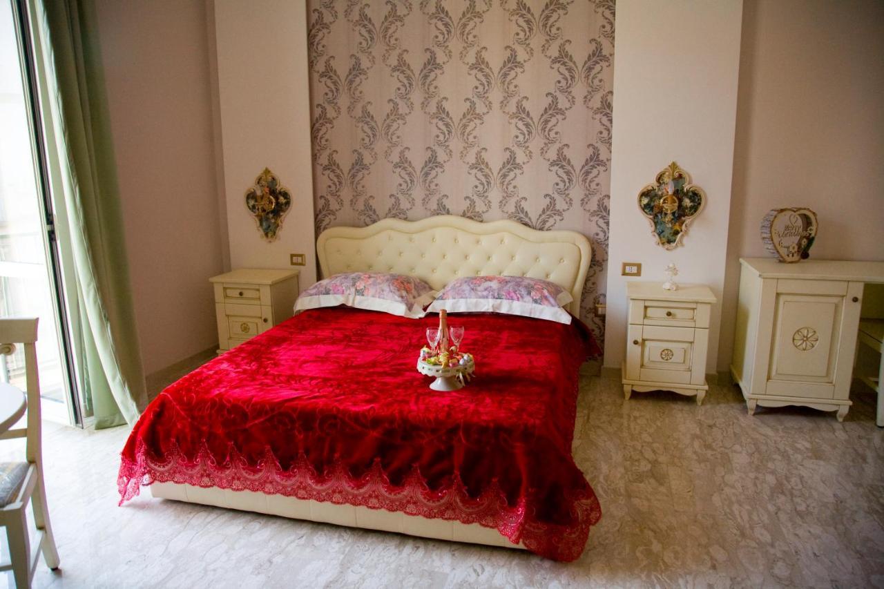 ナポリ Gold94 Bed & Breakfast エクステリア 写真