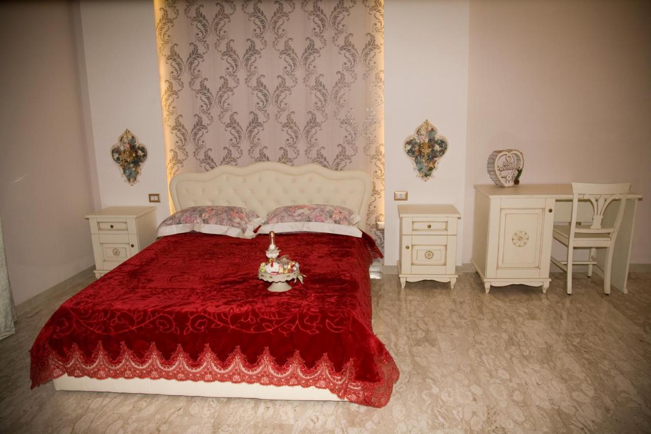 ナポリ Gold94 Bed & Breakfast エクステリア 写真