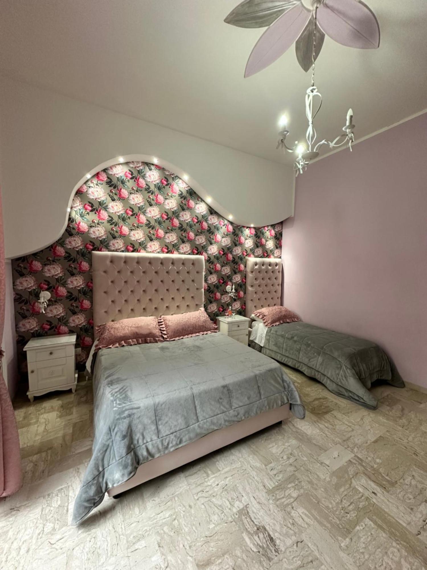 ナポリ Gold94 Bed & Breakfast エクステリア 写真