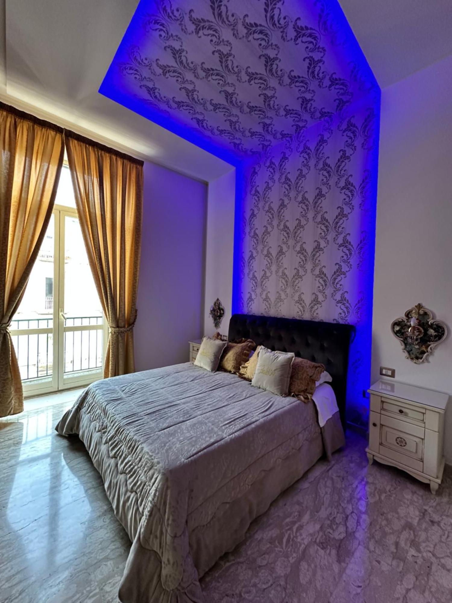 ナポリ Gold94 Bed & Breakfast エクステリア 写真
